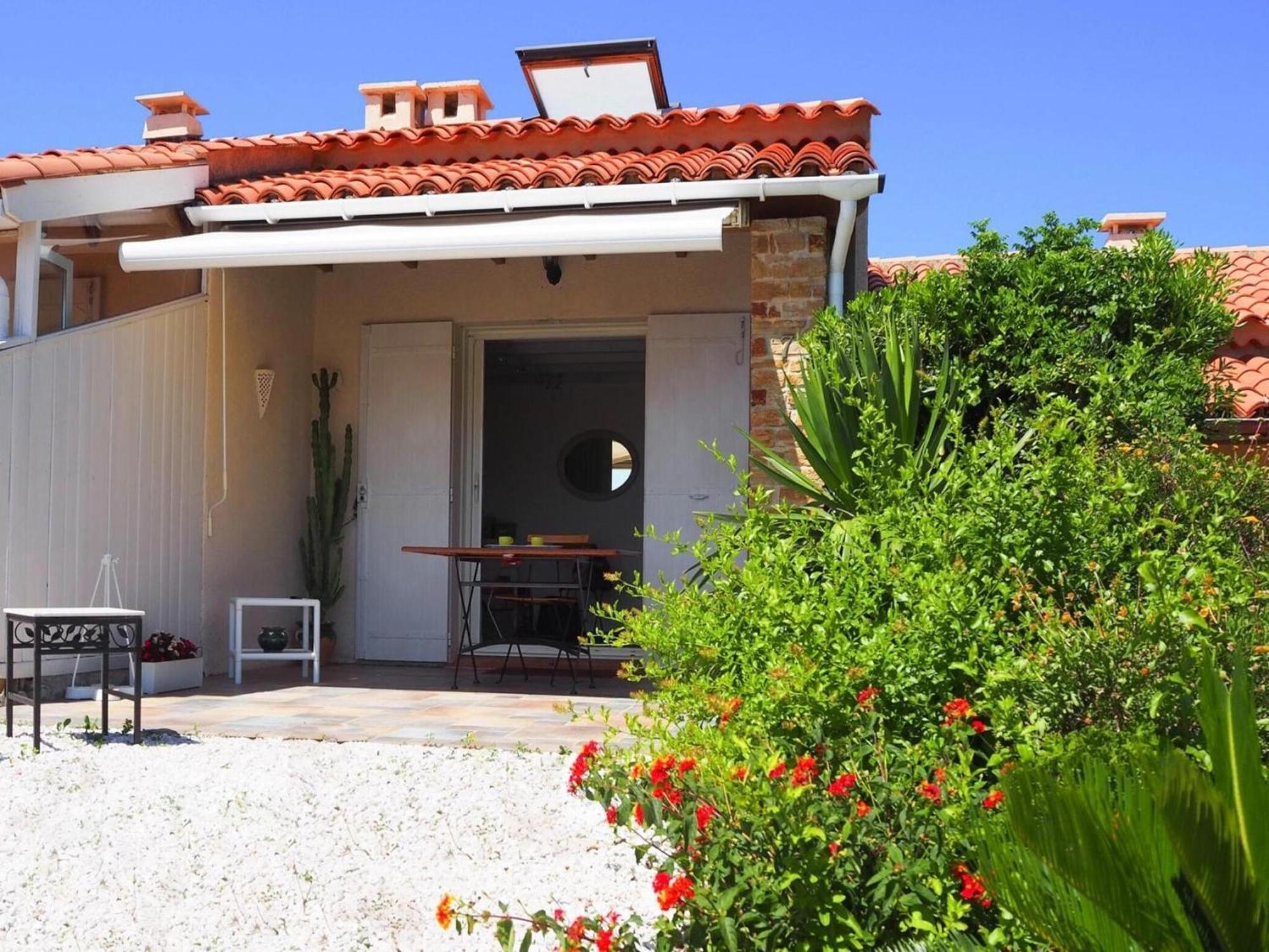 Pretty Tiny House With Sea View, Le Lavandou Kültér fotó